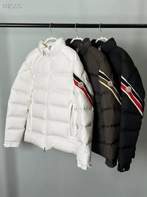 Moncler sz1-5 26yr199